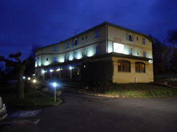 Le Clos Du Loup Rouffiac-Tolosan Екстер'єр фото